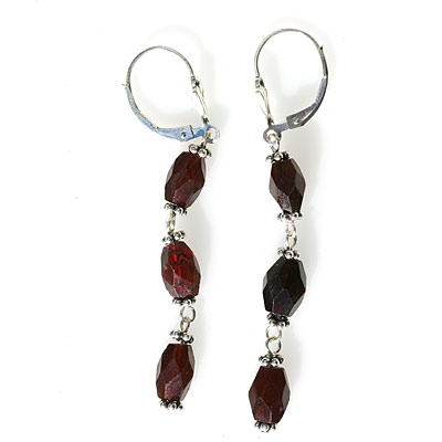 Silver Garnet Jewelry on Garnet Drop Earrings   Faceted Garnets With Silver Accent Drop